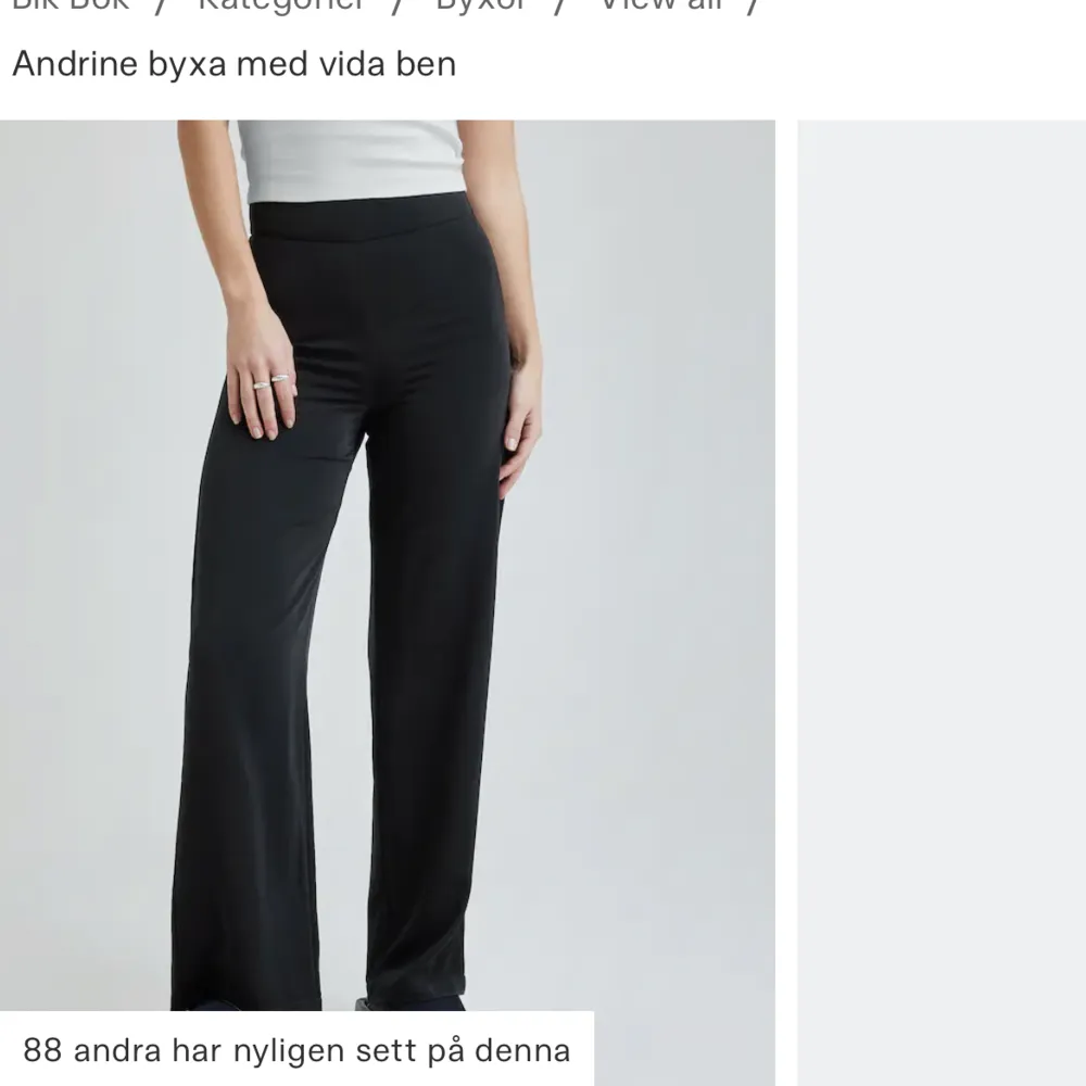 Inte använt på ett tag, det är dem gråa på bilden men säljer dem svarta ickså,. Jeans & Byxor.