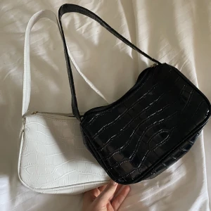 Två väskor  - En för 60 eller båda för 100🥰