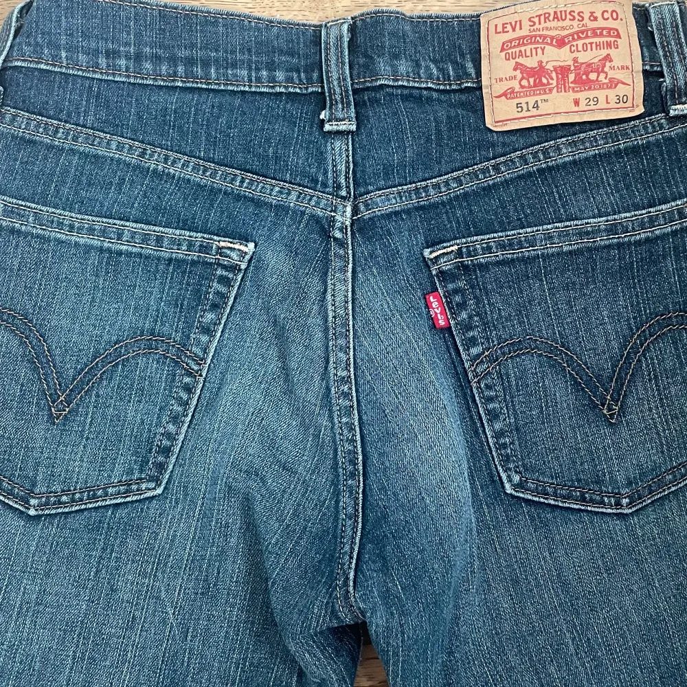 Vintage 514 Levi’s Jeans. Sjukt snygg tvätt, men tyvärr för små för mig. W29 L30. Jeans & Byxor.