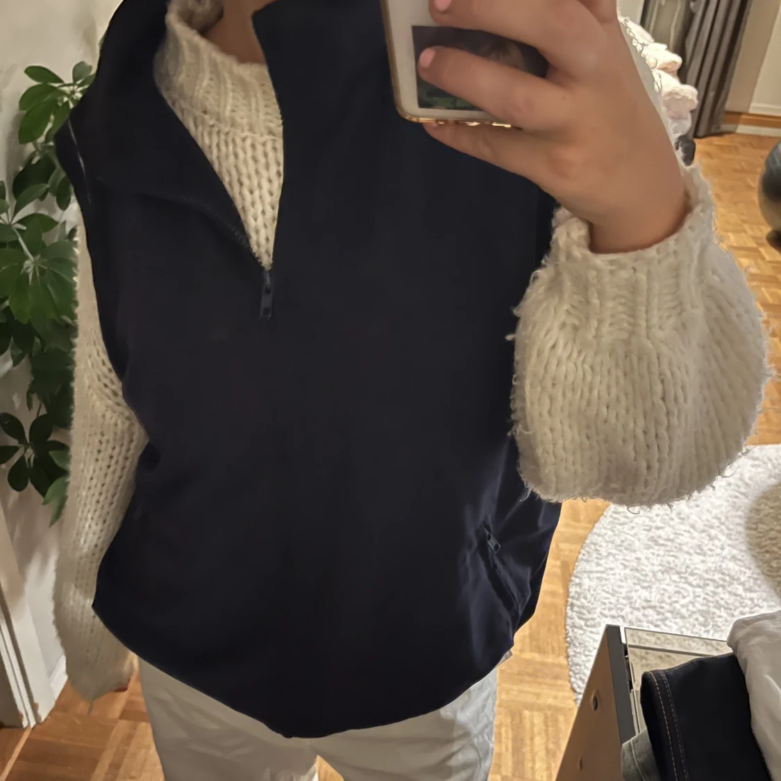 Marinblå väst  - 91