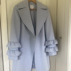 Kappa  - Underbar ljusblå kappa 