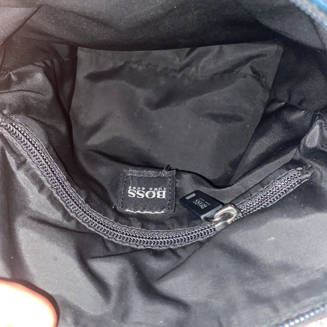 Hugo boss axelväska - 91