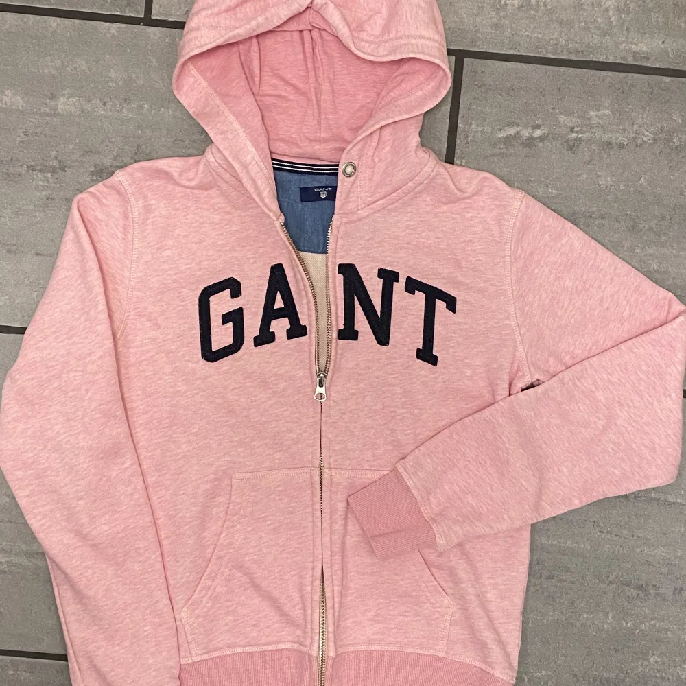 Fräsch rosa hoodie, Gant, stl 170.. Hoodies.