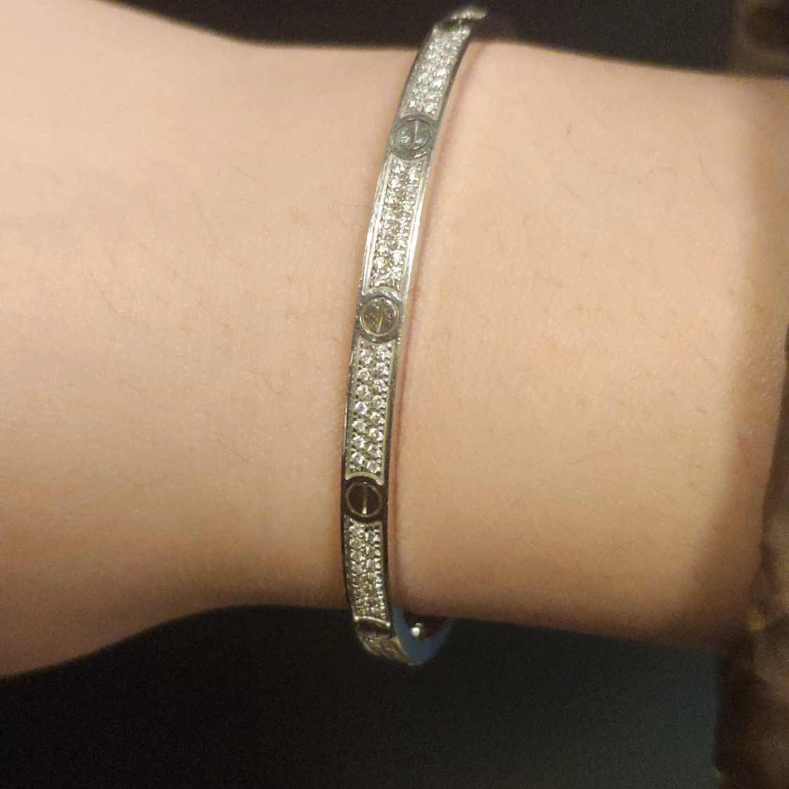 Silverarmband med kristaller - 90