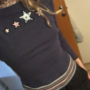 Y2k topp - Flare arm Från barn tror ja