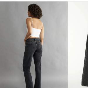 Low waist Raka jeans från Gina 500kr nypris säljer för att de är för korta dm för mer info pris kan diskuteras
