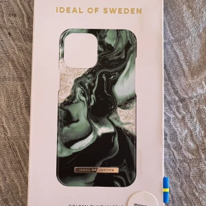 Iphoneskal till 13 pro max  - Säljer ett mobilskal från Ideal of Sweden, obruten förpackning. Råkade köpa fel strl & kan tyvärr inte returnera 
