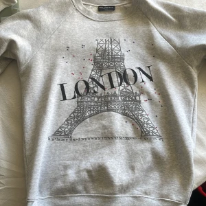 Balenciaga London x Paris - Nyskick