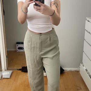 Kostym byxor  - Köpt secondhand  Men aldrig använt dem själv  