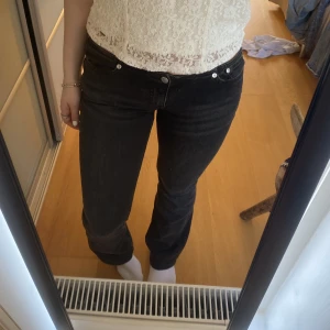Jeans  - Kommer inte till användning! Skriv vid frågor💕