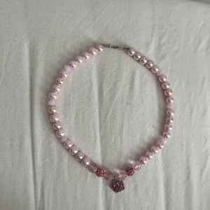 Halsband  - Aldrig använt köpt på en marknad 