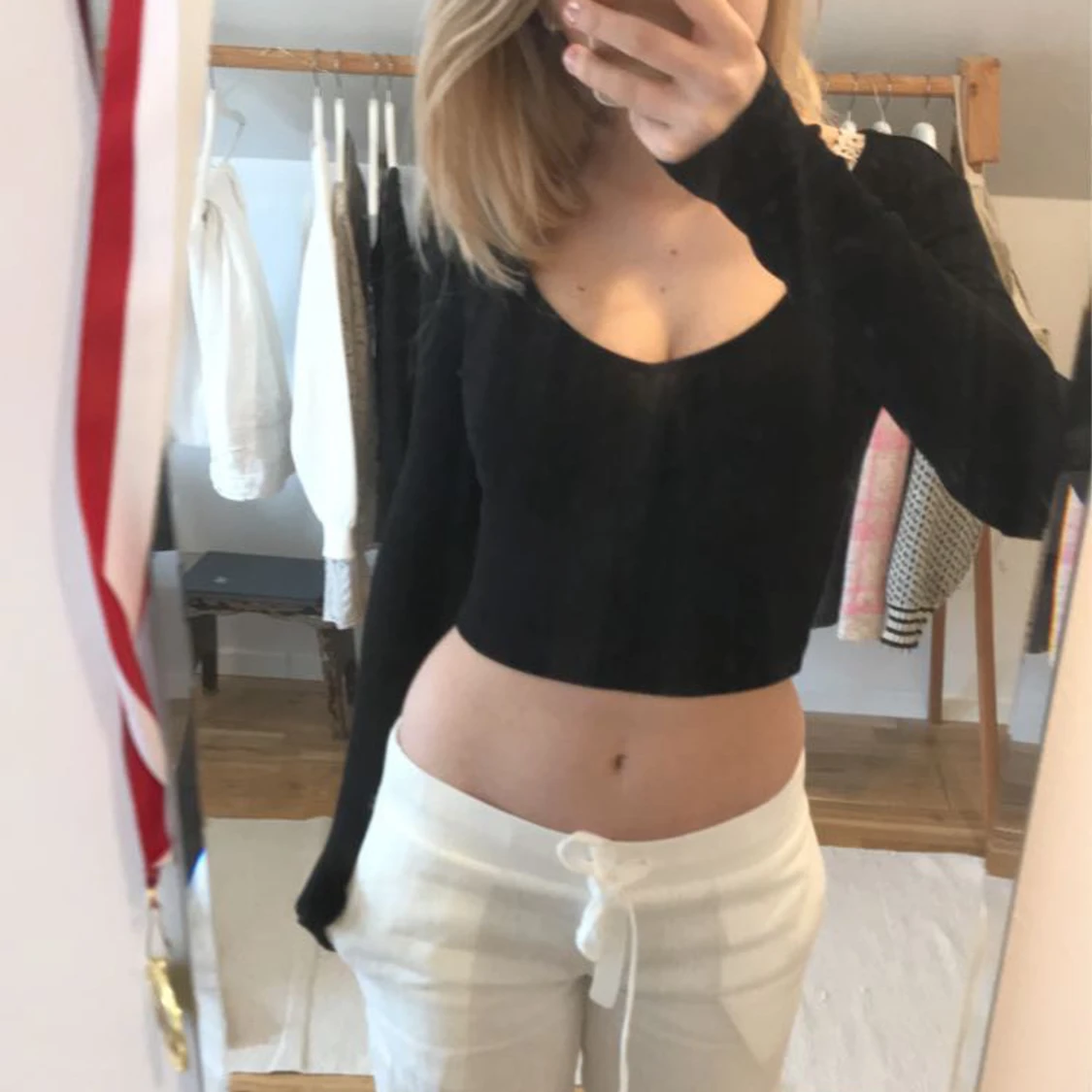 Svart långärmad croppad tshirt💓