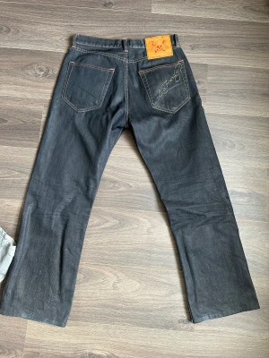 ed hardy jeans - säljes då ja knappt använder dem storlek finns på bild