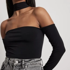 Nakd topp - 180 kr , S! Oanvänd 