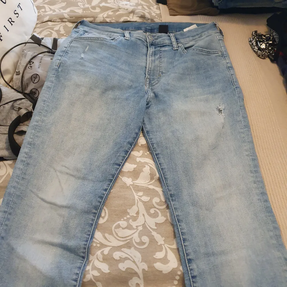 Herr jeans storlek 3233 3332  Bra skick . Jeans & Byxor.