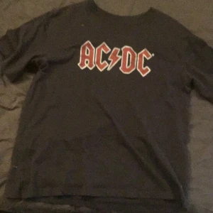 AC/DC tröja  - bra sick 