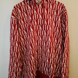 Hoodie från New Yorker - FSBN hoodie från New Yorker, Regular fit storlek XXL Fint skick, Djur finns i hemmet 