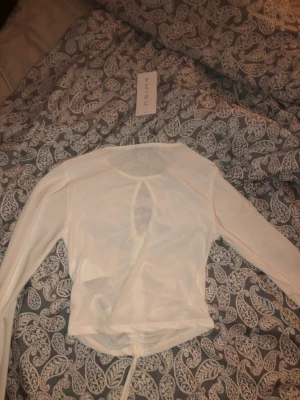 Tröja  - Hej! Säljer min tröja som kommer från new yorker den är endast testad i butik  Stl:M