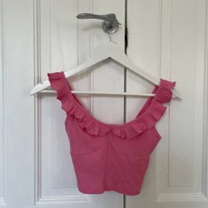 Rosa topp - Supersöt rosa topp till sommaren! Ej använd, köpare står för frakt ☀️