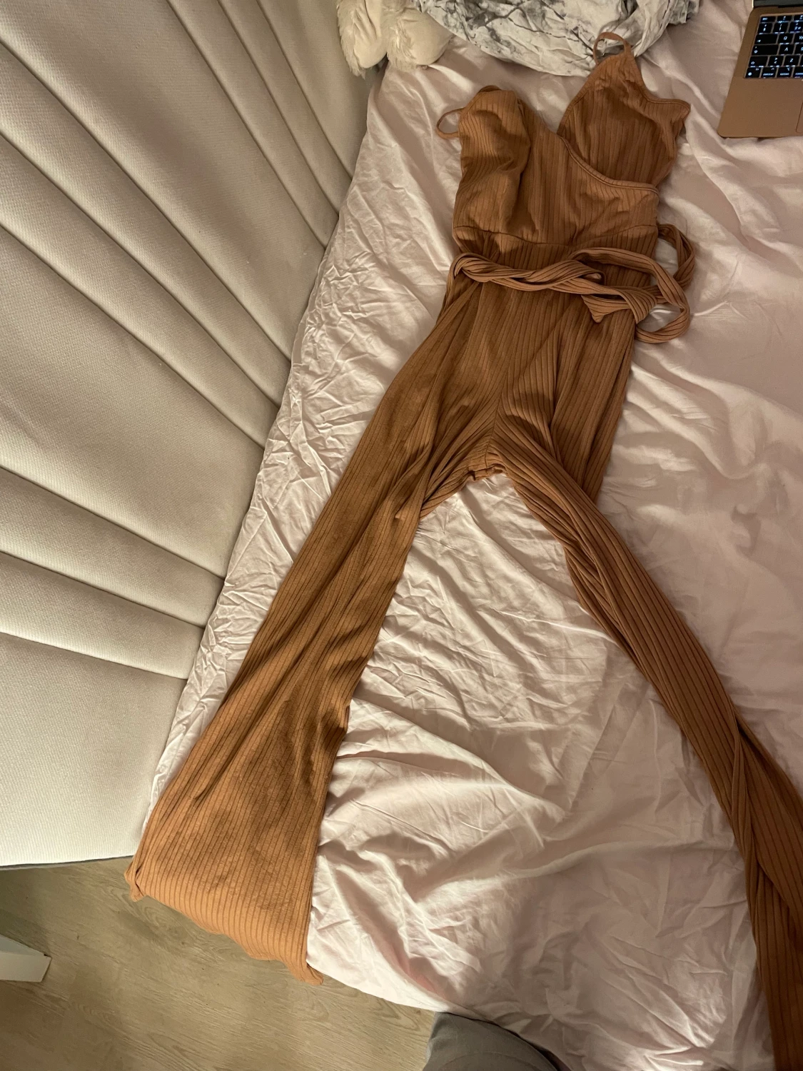 Bodysuit / Jumpsuit - 90