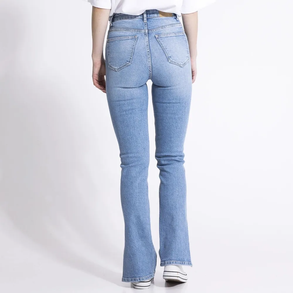 Jeans som knappt är använda, köpt på lager157.. Jeans & Byxor.