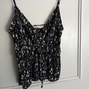 Sommartopp  - Sommartopp från pull&bear 