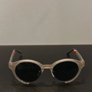 Orlebar Brown solglasögon  - 10/10 skick   Nypris 200€ 