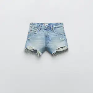 Super fina shorts som aldrig är använda, köpte fel storlek 💕 frakt tillkommer