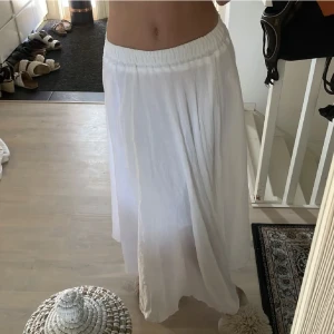 lång kjol - så fin lång kjol perfekt nu till sommaren!!💞