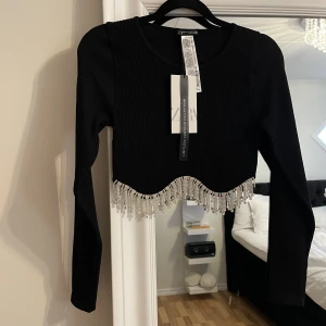 Zara topp - Ny topp från zara i storlek xs-s  Slutsåld!
