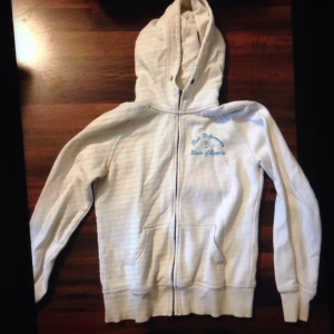 Peak performance hoodie - S