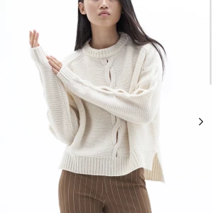 Filippa k stickad tröja  - Säljer min så fina stickade tröja från Filippa k, endast använd 1 gång! Nyskick!!! 