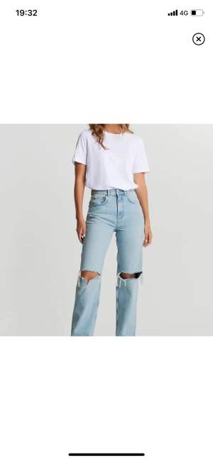 Säljer dessa jeans från Gina tricot då de tyvärr blivit för små för mig. De är endast använda ett par gånger och i mycket fin skick