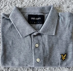 Lyle & scott pike - Jätte bra skick!  liten i storleken, GÅR BRA ATT KÖPA VIA KÖP NU🎉