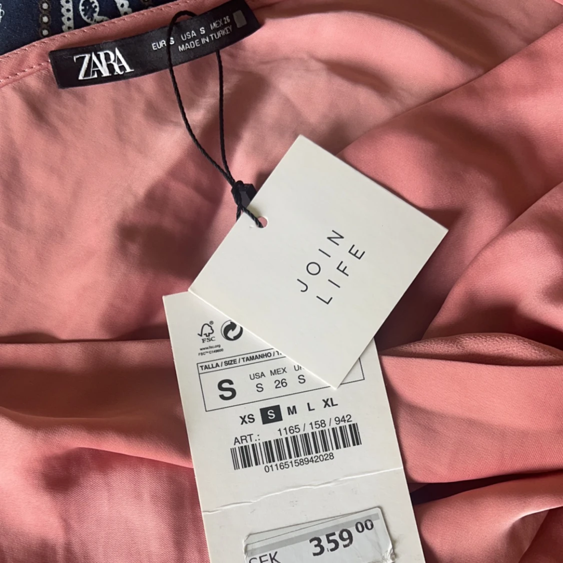 Satin dress with slit - 90