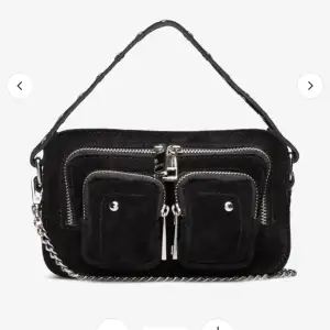 Väska från nunoo bag!! Såå fin i jättebra skick, knappt använd 💕💕💕 original pris 1200 