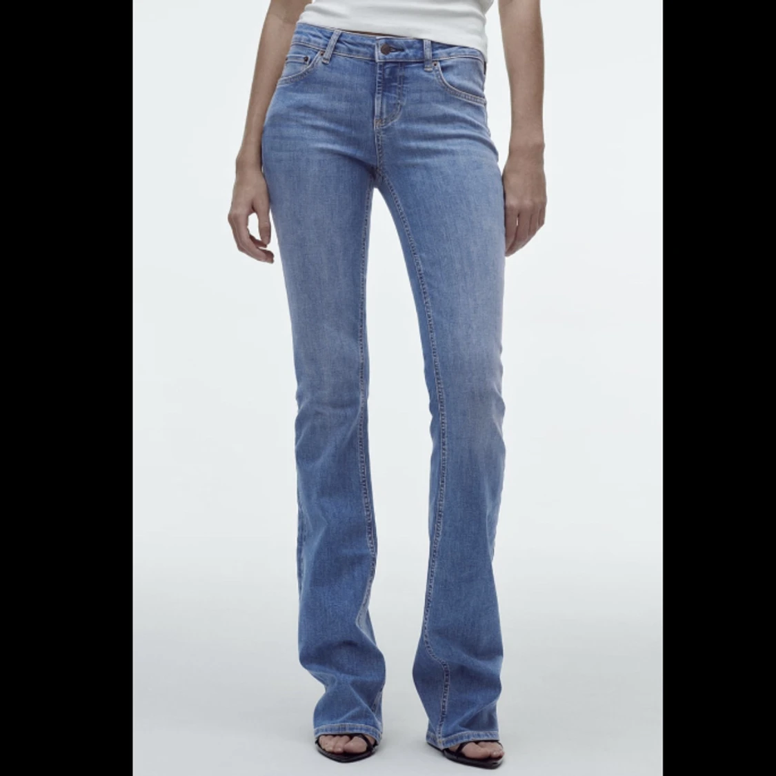 Lågmidjade bootcut jeans från Zara
