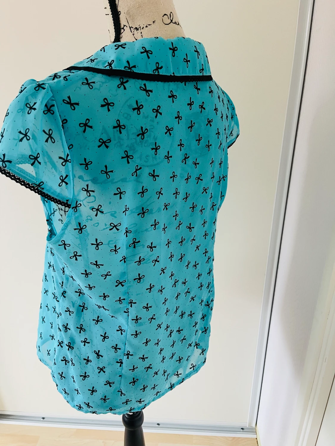 Söt blusen  i 50-tal  my skick - 90