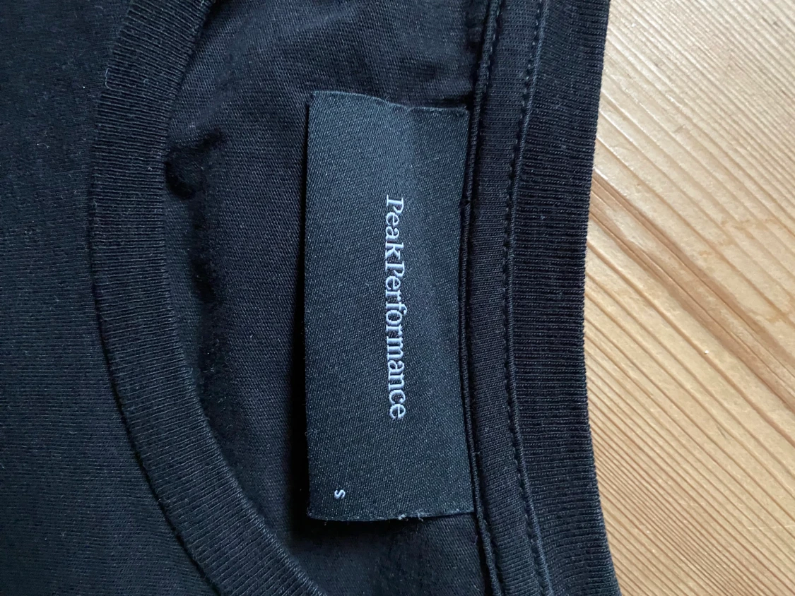 Peak Performance T-Shirt - 90