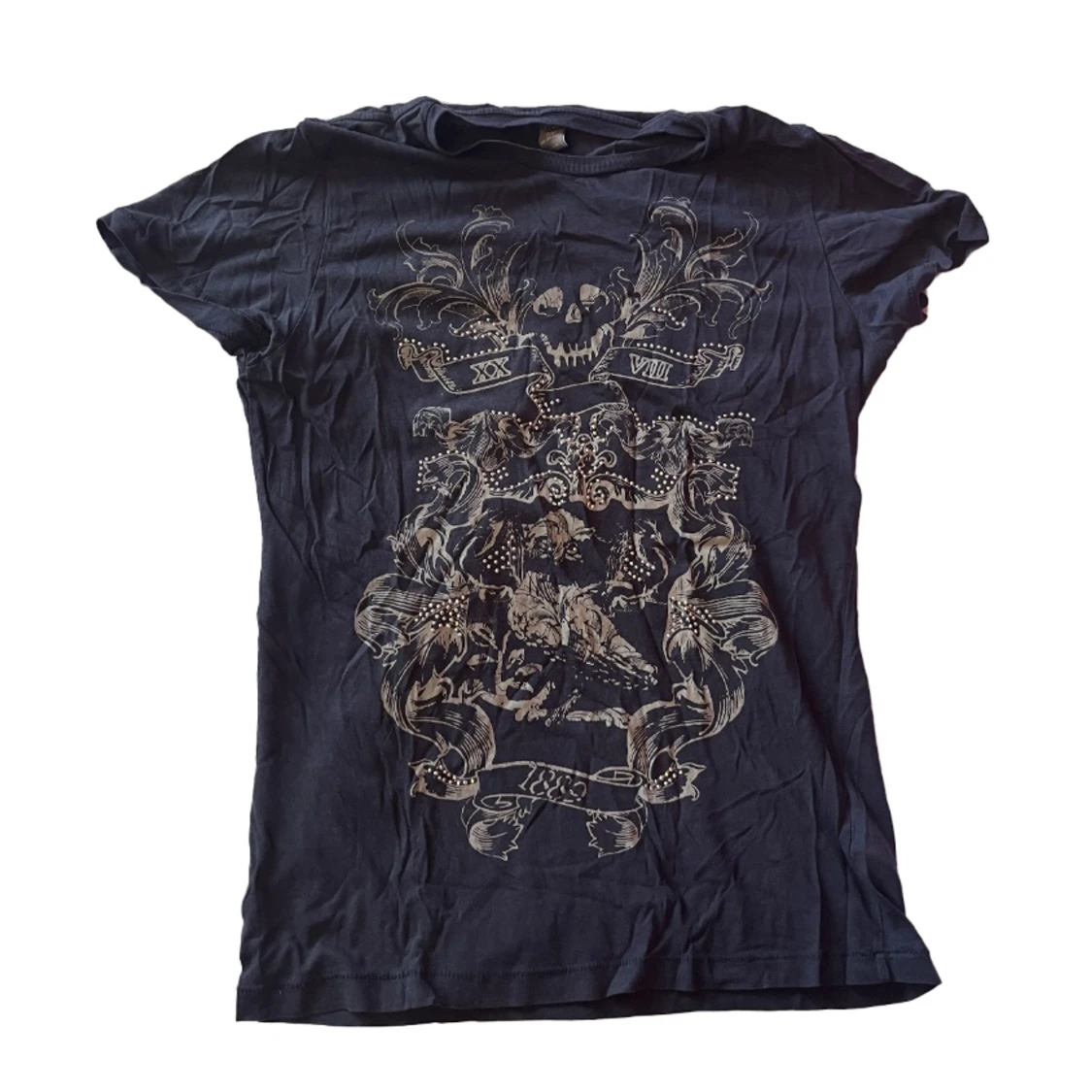 T-shirt med rhinestones