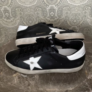 Golden Goose Superstar - Helt nya 10/10 skick Nypris 5500 Storlek 41