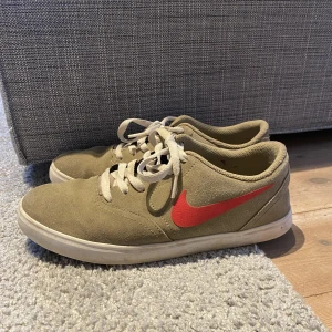 Nike SB - Storlek 41. Bra skick 