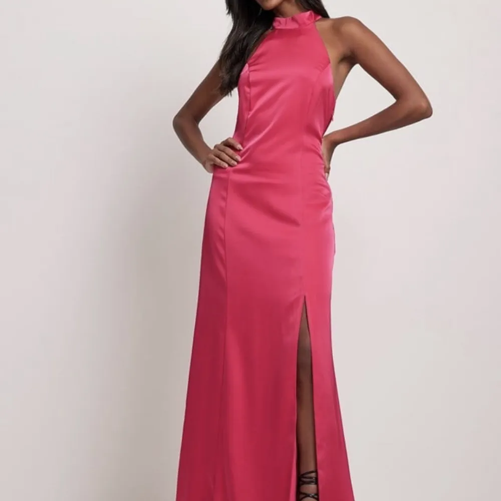 Superfin rosa maxiklänning! storlek 38 men passar även 36. Klänningar.