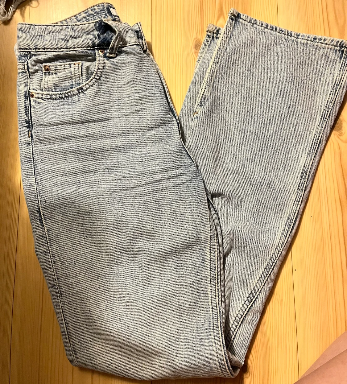 HM jeans slits - 90