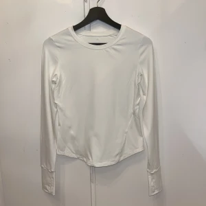 Långärmad träningströja  - Oanvänd träningströja, superskön och tjock material