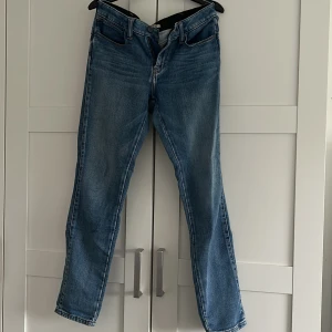 Wrangler jeans - Wrangler byxor, lågmidjade och skinny. Bra skick