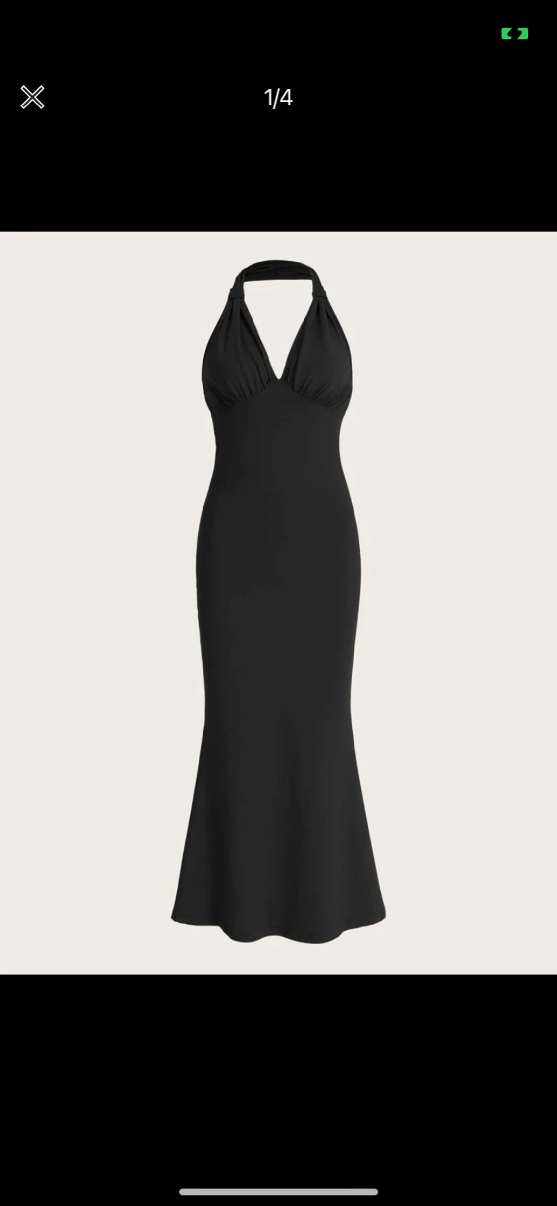 Rygglös svart klänning