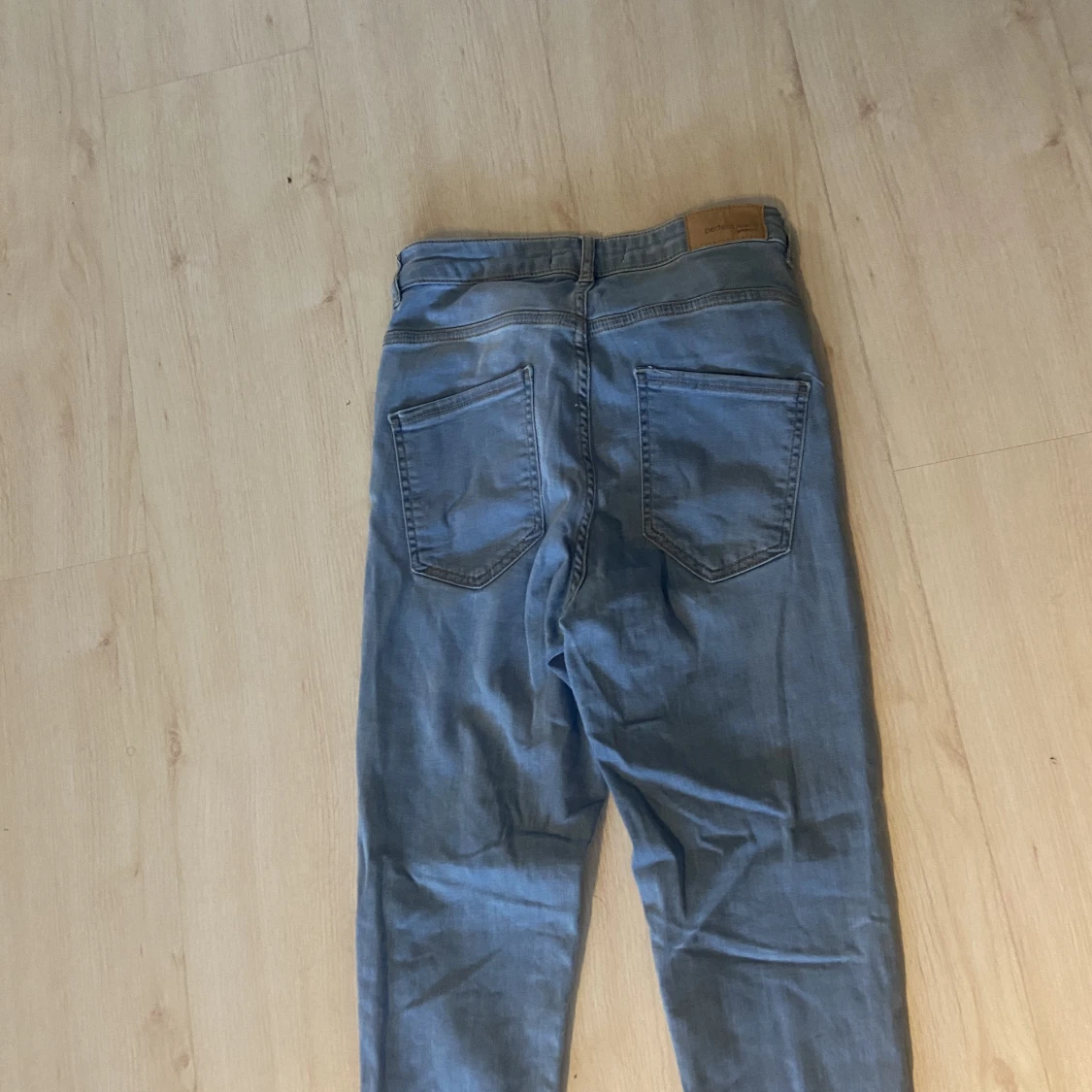 Gina tricot Molly stl M - 90