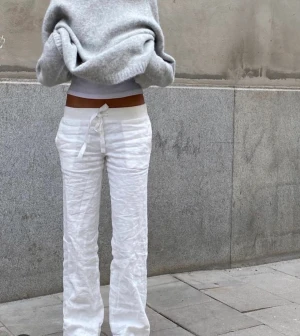 Linne byxor - Säljer mina oanvända Every day linnen pants pågrund av att jag inte har användning utav dem!❤️ Svåra att få tag på, Lova widebergs märke.