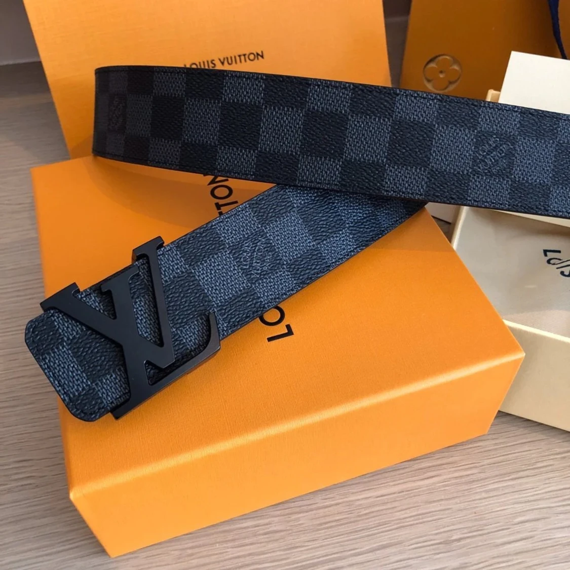 Luis Vuitton bälte 